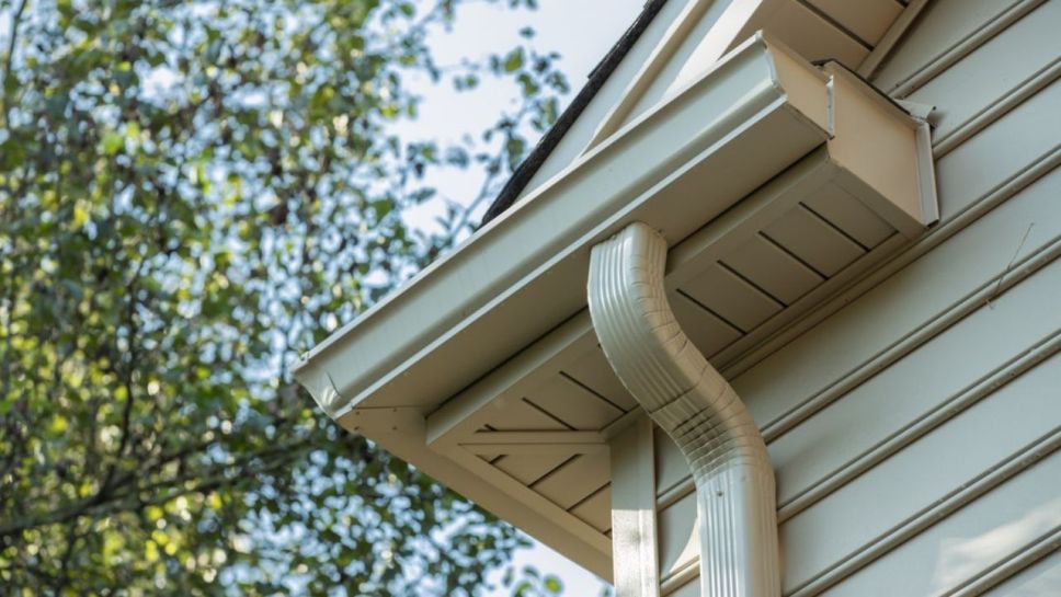 Should You Repair or Replace Old Gutters? | Ohio Guide